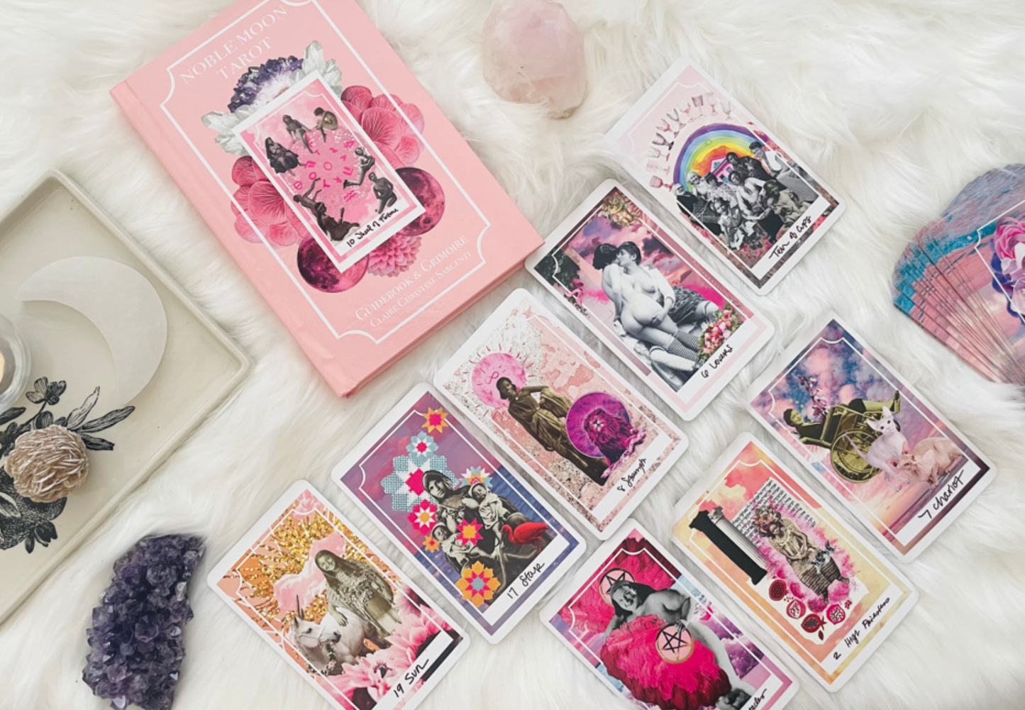 Noble Moon Tarot